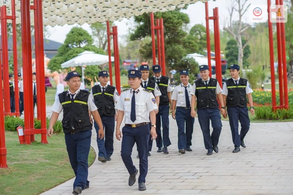 Đội ngũ an ninh tại Vinhomes Grand Park