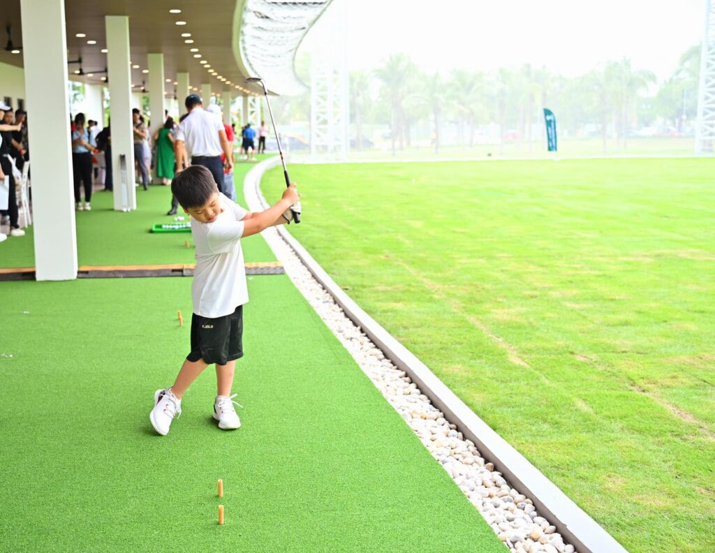 Cơ hội phát triển kỹ năng cho các golfer nhí