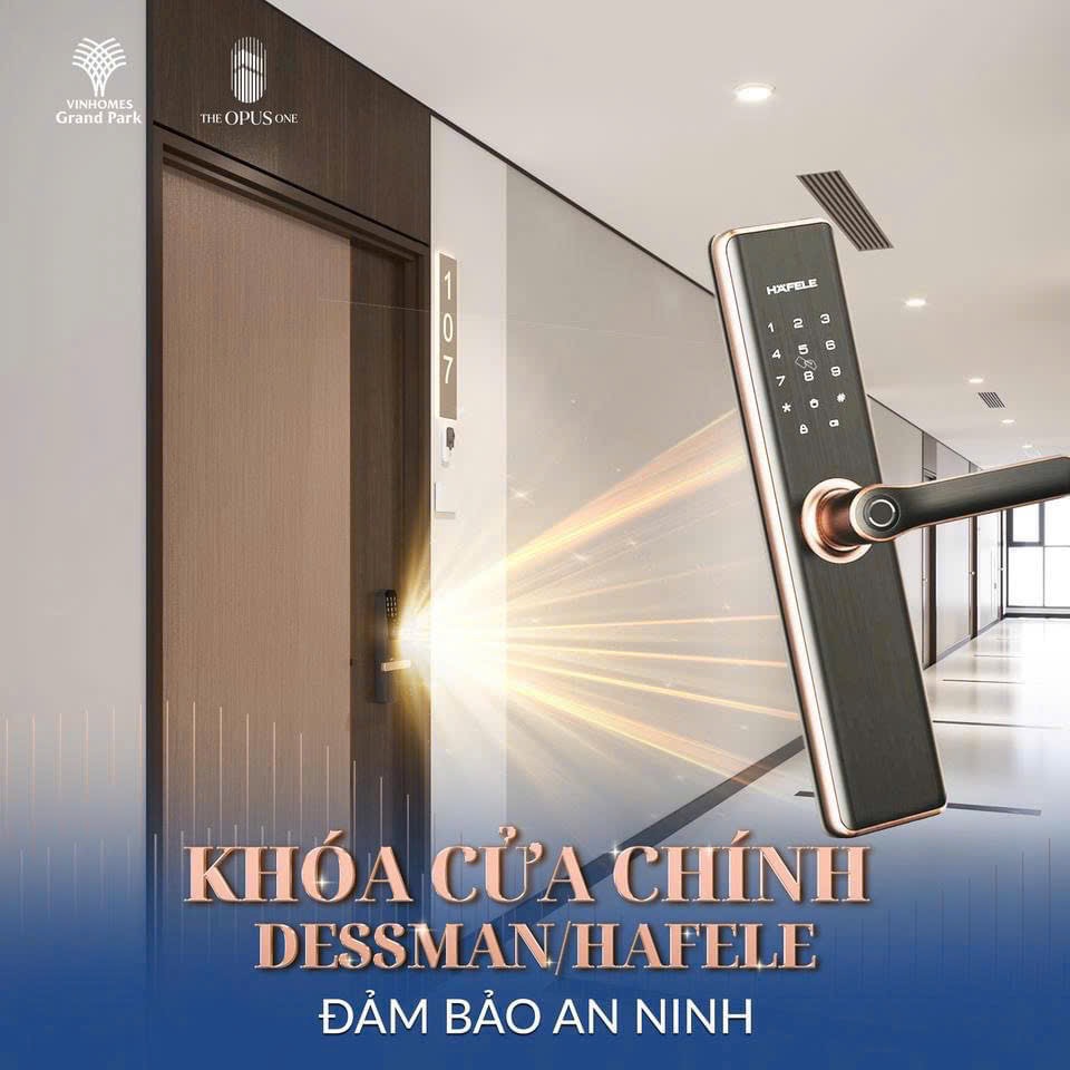 Khóa cửa căn hộ tại Vinhomes Grand Park