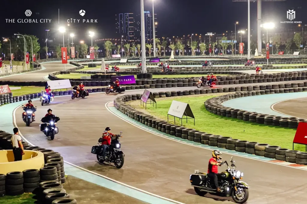 Tận hưởng đường đua TGC Speedway